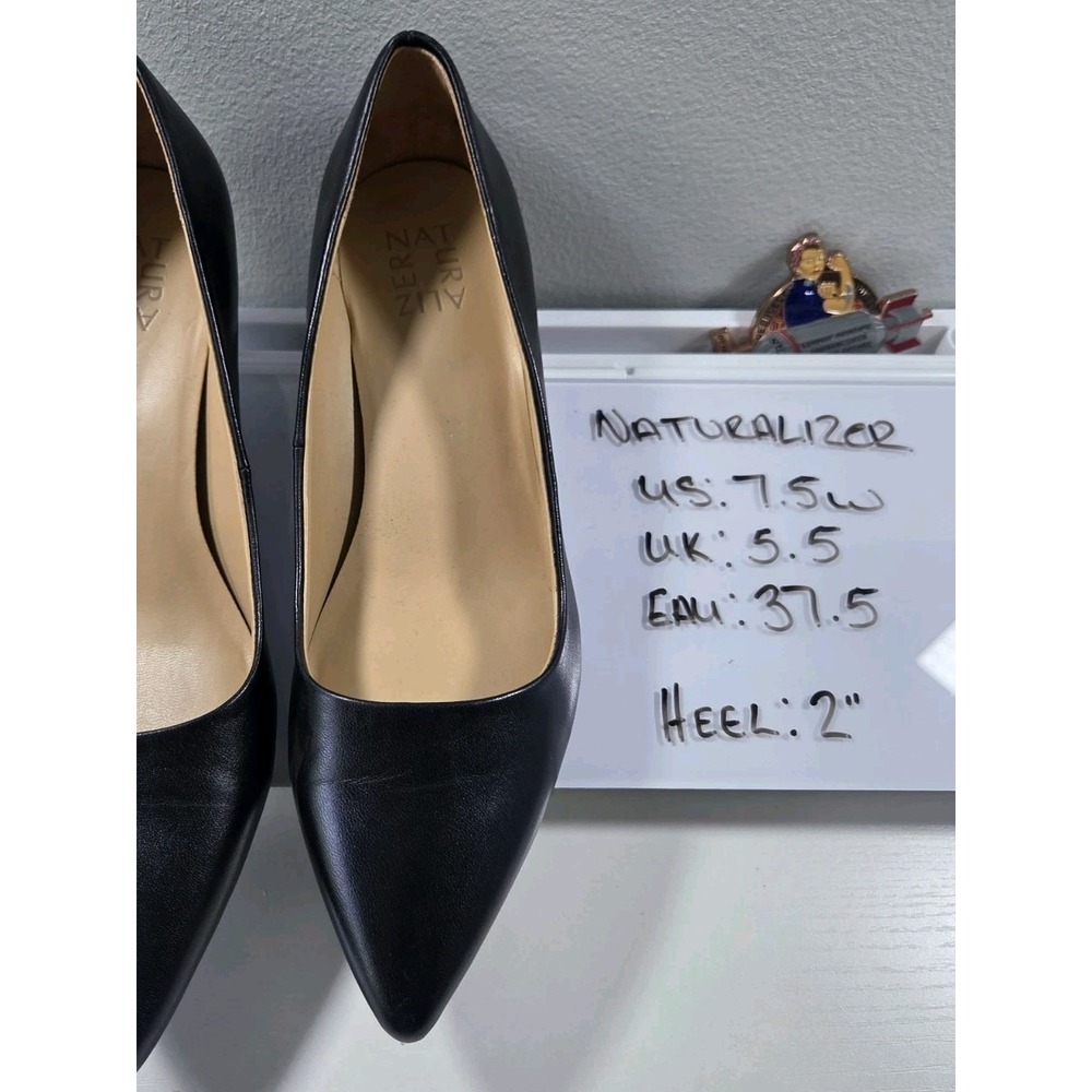 Naturalizer Womens Carmen Classic Pump Heel Black Leather Pointed Toe Sz 7.5 W - Picture 2 of 8